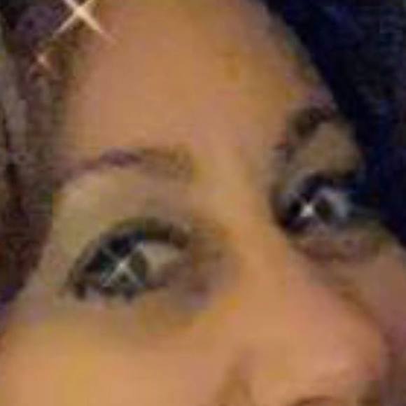 Meet your Posher, Lori - Picture 1 of 4